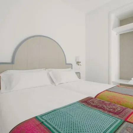 Rg Plaza Del Salvador Appartement *