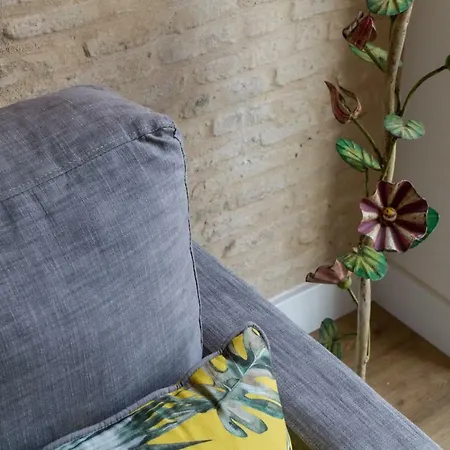 Rg Jardines De Murillo 아파트 *