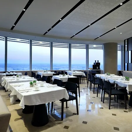 מלון Eurostars Torre סביליה