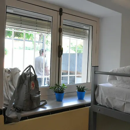 Hostal Lemon Garden *