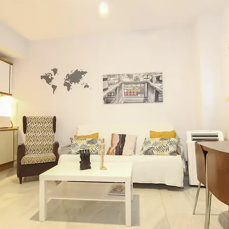 Apartment Deluxe In Altozano-triana Seville