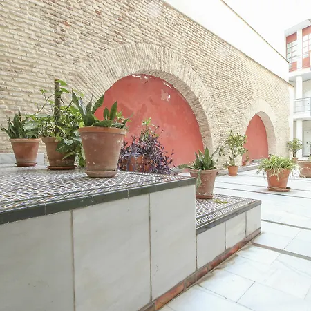 Apartment Deluxe In Altozano-triana Seville