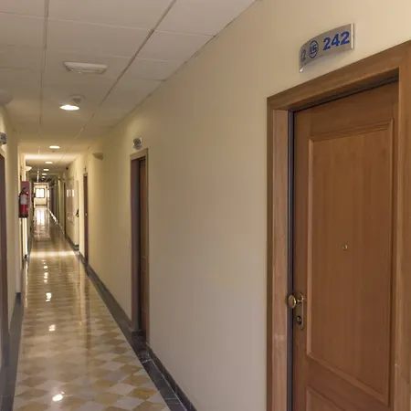 Estudio Con Parking Y Piscina En Fibes Seville