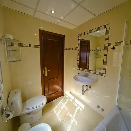 La Muralla Guest house *