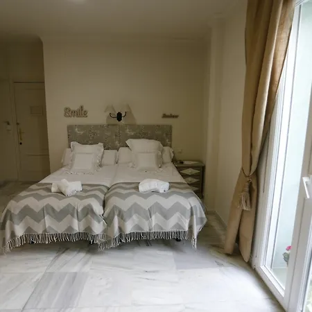 Nuea Alameda Πανσιόν