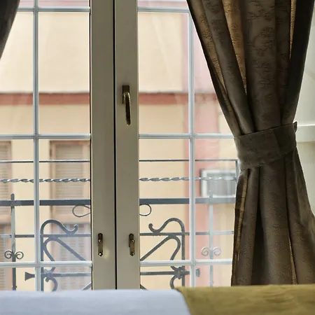 Singular Peral Apartment Seville