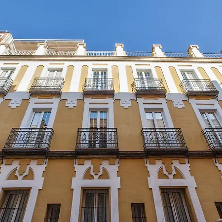 Singular Peral Apartment Seville