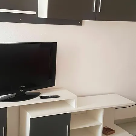 Victoria Apartment