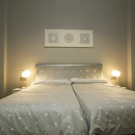 Deluxe In La Giralda