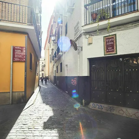 Tranquilo Apto En Zona Privilegiada 塞维利亚