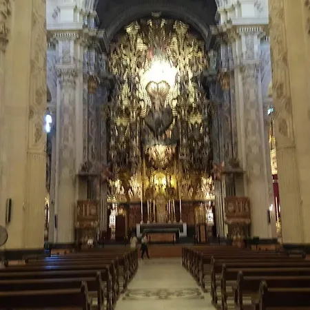 With 2 Bedrooms In Sevilla, With Wifi Seville