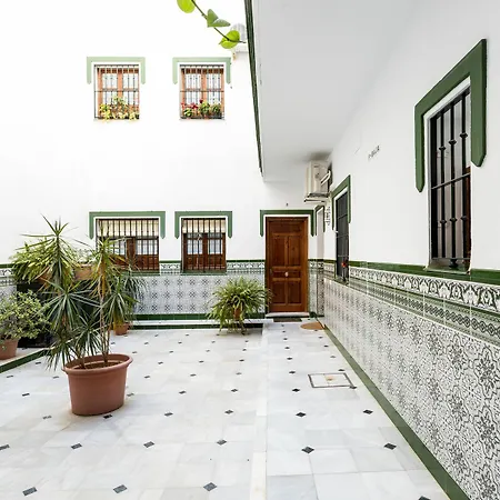 Apartment Holi-rent Estudio Banos