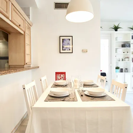 Comodo Y Amplio En Triana Apartment Seville