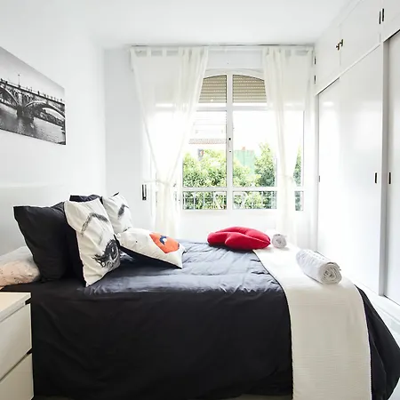Apartment Comodo Y Amplio En Triana Seville