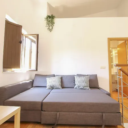 Deluxe Parras Seville