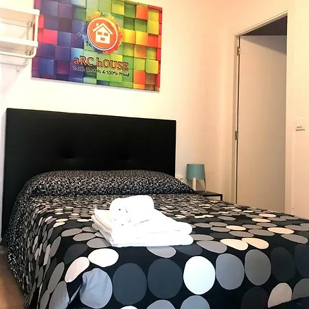 Arc House (adults Only) Hostel *