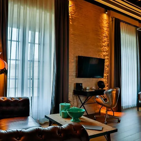 Lobby Hotel 5*
