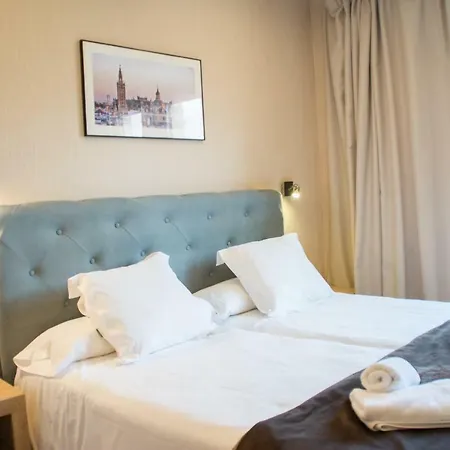 Hotel Plaza Sevilla