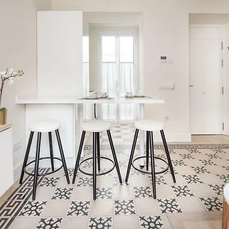 In Luxury V33-1a Apartment *