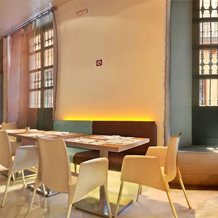 Petit Palace Marques Santa Ana Szálloda