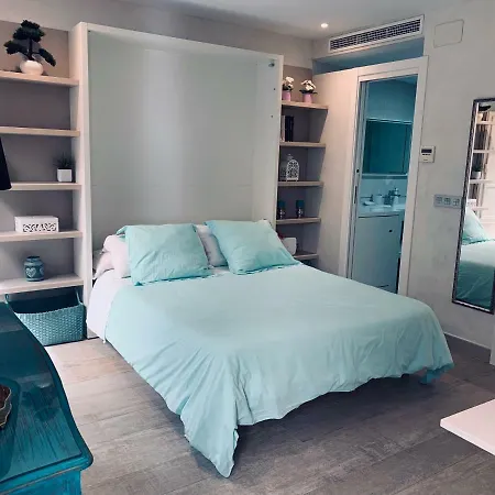 Apartment Cathedral Studio, Luxury In Cathedral Area, Parking Optional