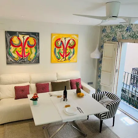 Cathedral Studio, Luxury In Cathedral Area, Parking Optional Apartment *
