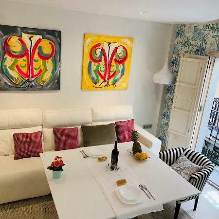 Cathedral Studio, Luxury In Cathedral Area, Parking Optional Apartment