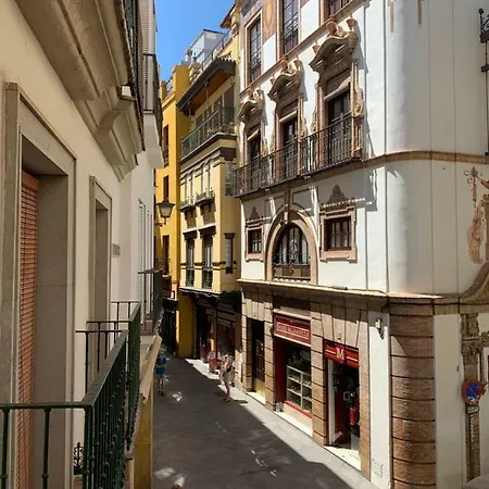Cathedral Studio, Luxury In Cathedral Area, Parking Optional Siviglia