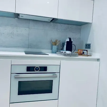 Apartment Cathedral Studio, Luxury In Cathedral Area, Parking Optional Seville