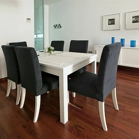Azz Torre De La Plata Apartment Seville
