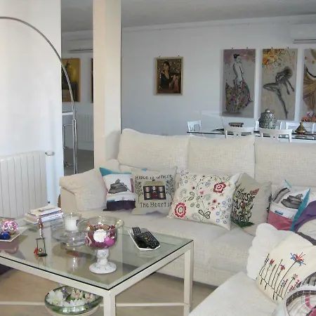 Beds Triana *