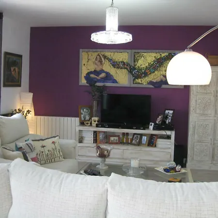 Homestay Beds Triana *