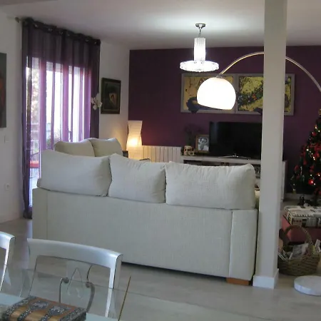 Beds Triana Homestay Seville