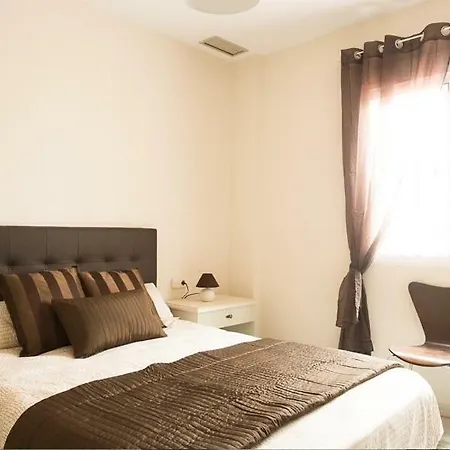 Divina Enfermera Apartment *