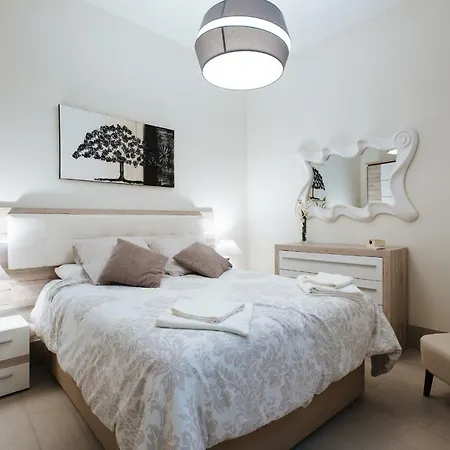 Luxury Penuelas Free Parking Seville