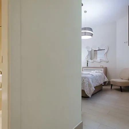 Luxury Penuelas Free Parking Apartment *