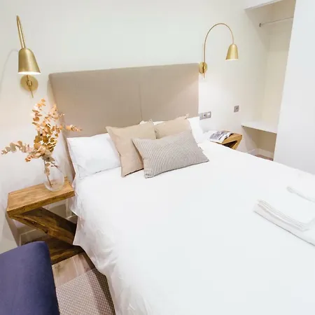 O&L Byron Suites * Севилья
