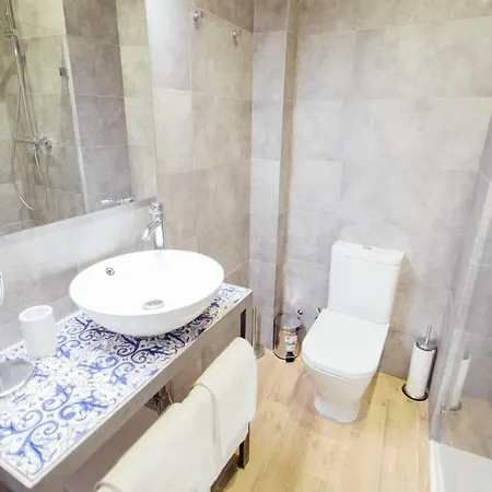 O&L Byron Suites *