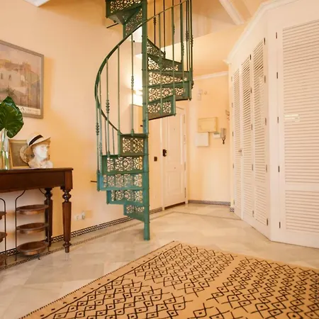 Botanic Duplex Terrace 5 Pax Apartment