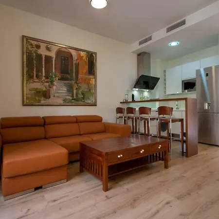 Escapada Romantica, 2 Pax, Centro Historico Seville