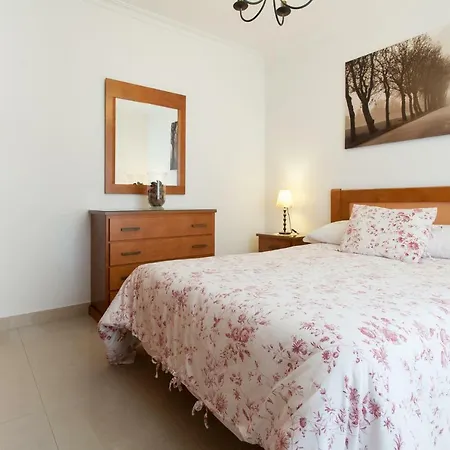 Pages Del Corro Apartment *