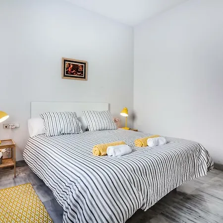 Apartment Encantador Atico Con Terraza Seville