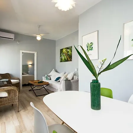 Trendy Penthouse By The Bullring