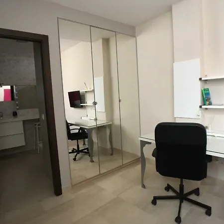 Guest house Europa 12 *