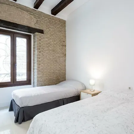 Almazen Apartamentos, Arrayan 23 * Seville