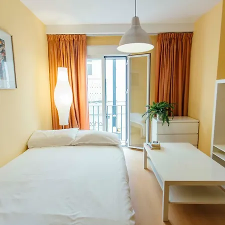 Bright And Wide 1bd 2bth- Jose Gestoso Apartment *