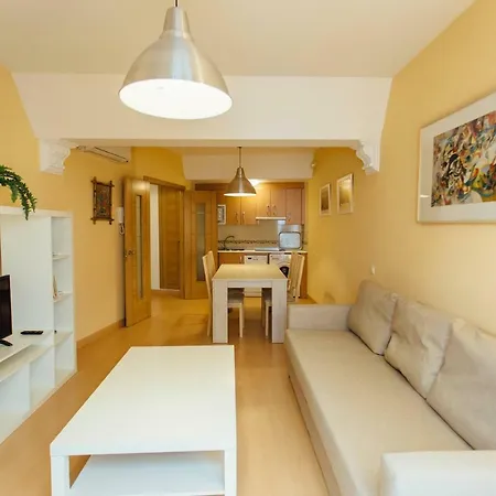 Bright And Wide 1bd 2bth- Jose Gestoso Apartment