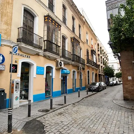 Monsalves Courtyard By Valcambre Apartment