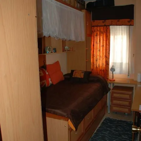 La De Lola Homestay Seville