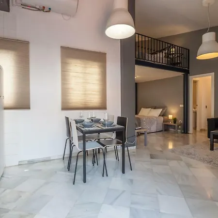 Isbilya Centro Duque Apartment *